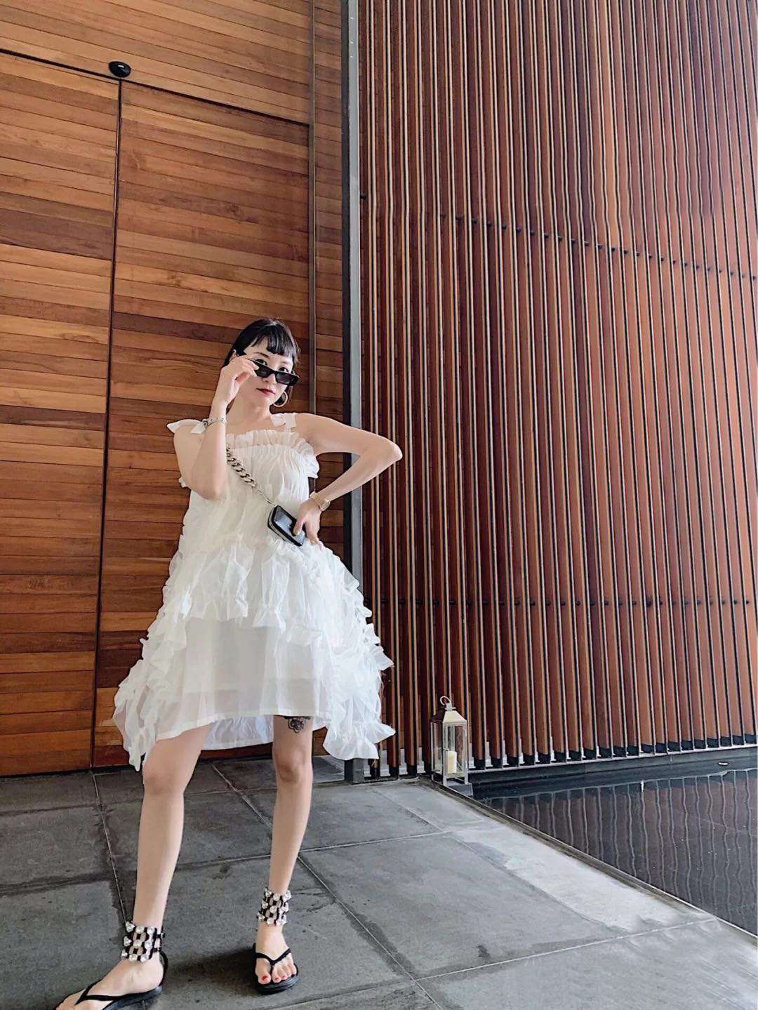 モード系ファッション エアリーティアードフリルサンドレス　パーティードレス