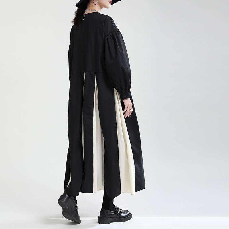 モード系ファッション 【一枚で完成するモード感】配色プリーツ切替ロングワンピース〈ブラック〉