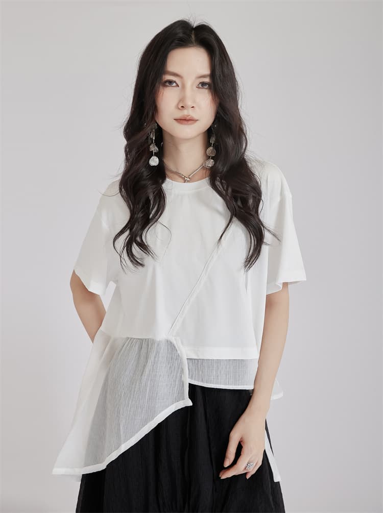 モード系 高見えアシンメトリーデザインTシャツ｜骨格ストレートも着映え｜オフィスカジュアルにも