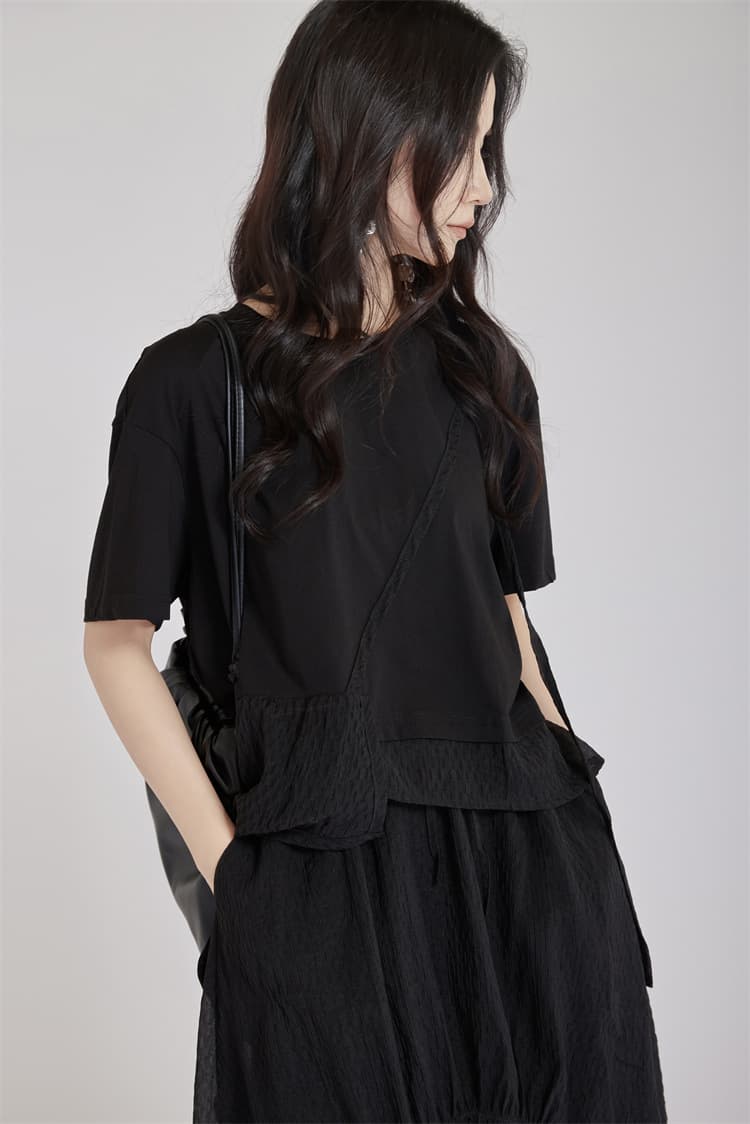 モード系 高見えアシンメトリーデザインTシャツ｜骨格ストレートも着映え｜オフィスカジュアルにも