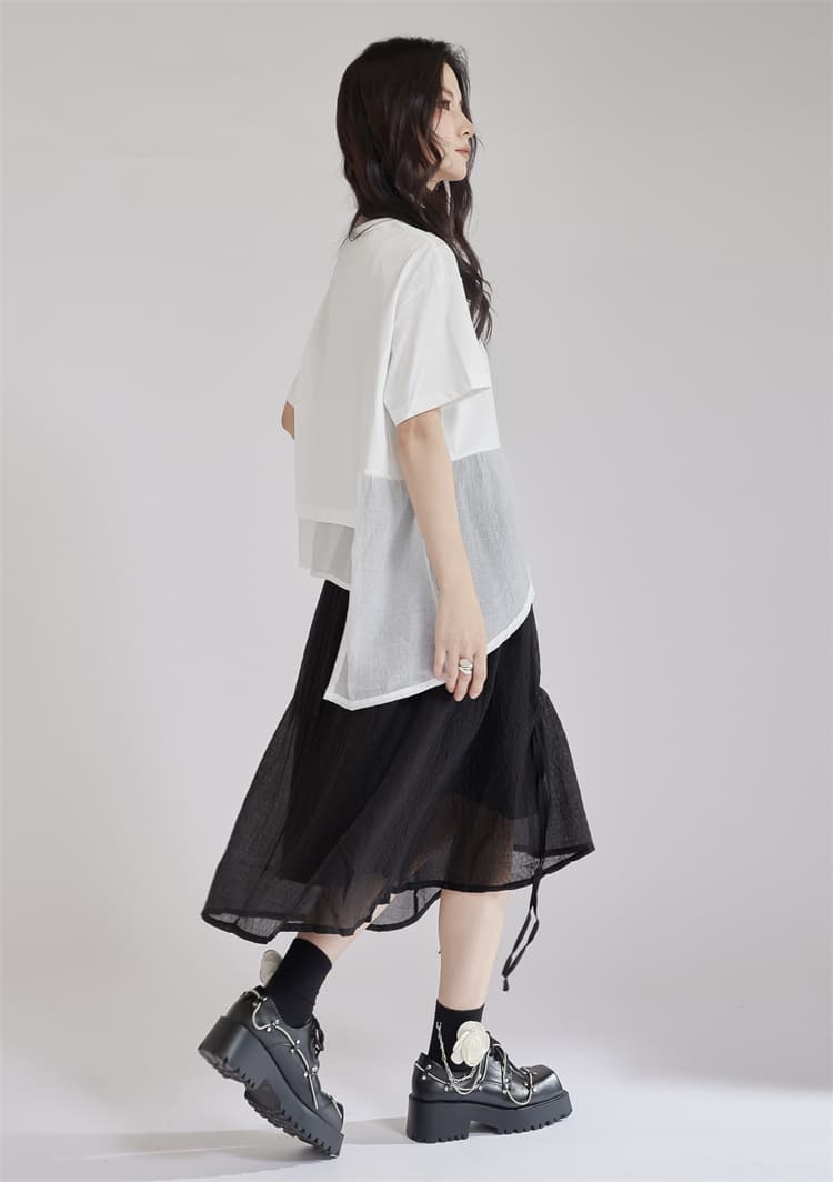 モード系 高見えアシンメトリーデザインTシャツ｜骨格ストレートも着映え｜オフィスカジュアルにも