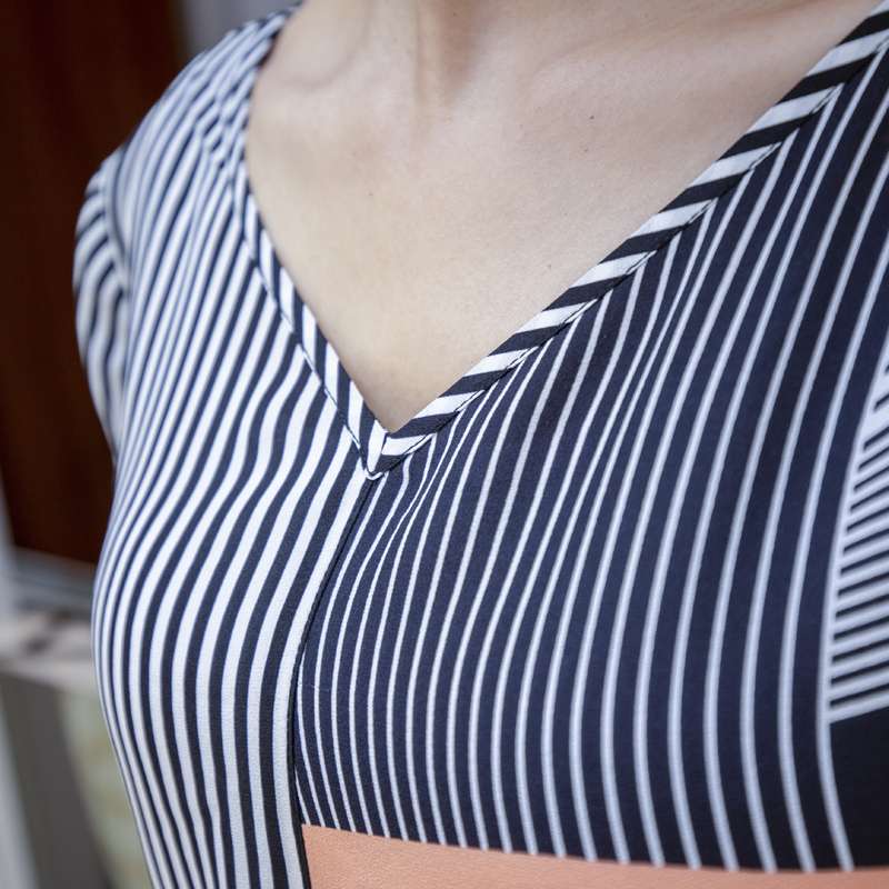 モード系ファッション 幾何学柄マキシワンピース