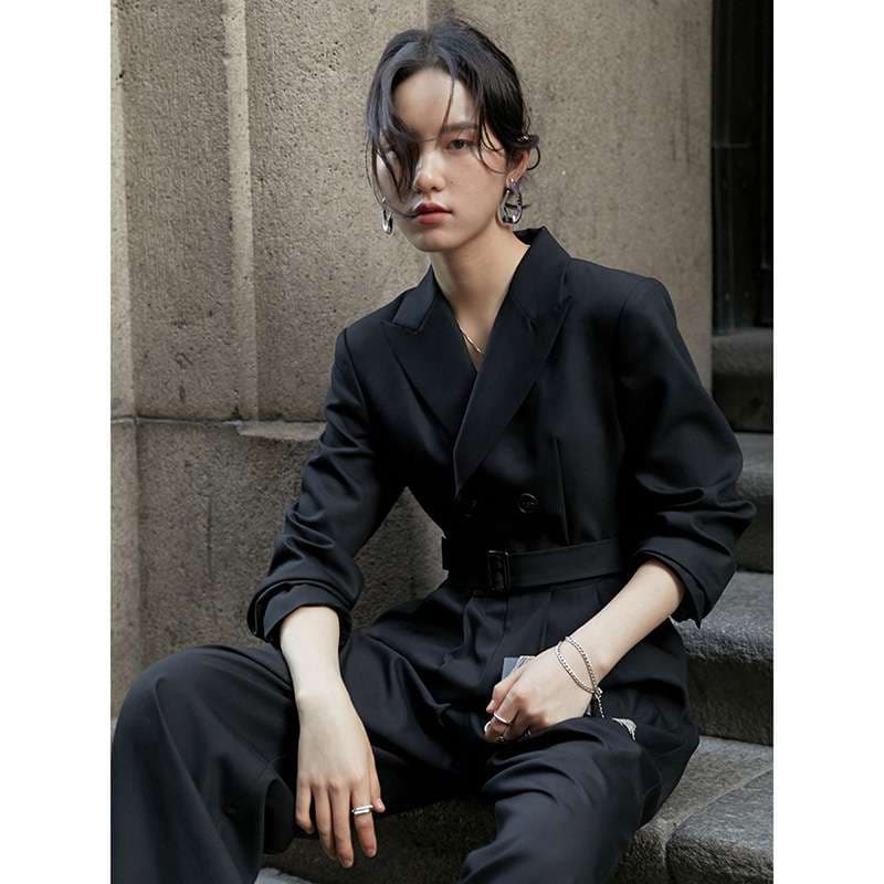 モード系ファッションモード系（骨格別スタイリング提案付き）｜【S〜Lサイズ】美脚シルエット叶う！洗練モードな黒のオールインワン