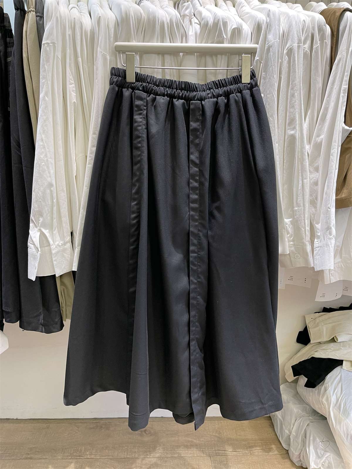 モード系ファッション エアリーフローロングスカート