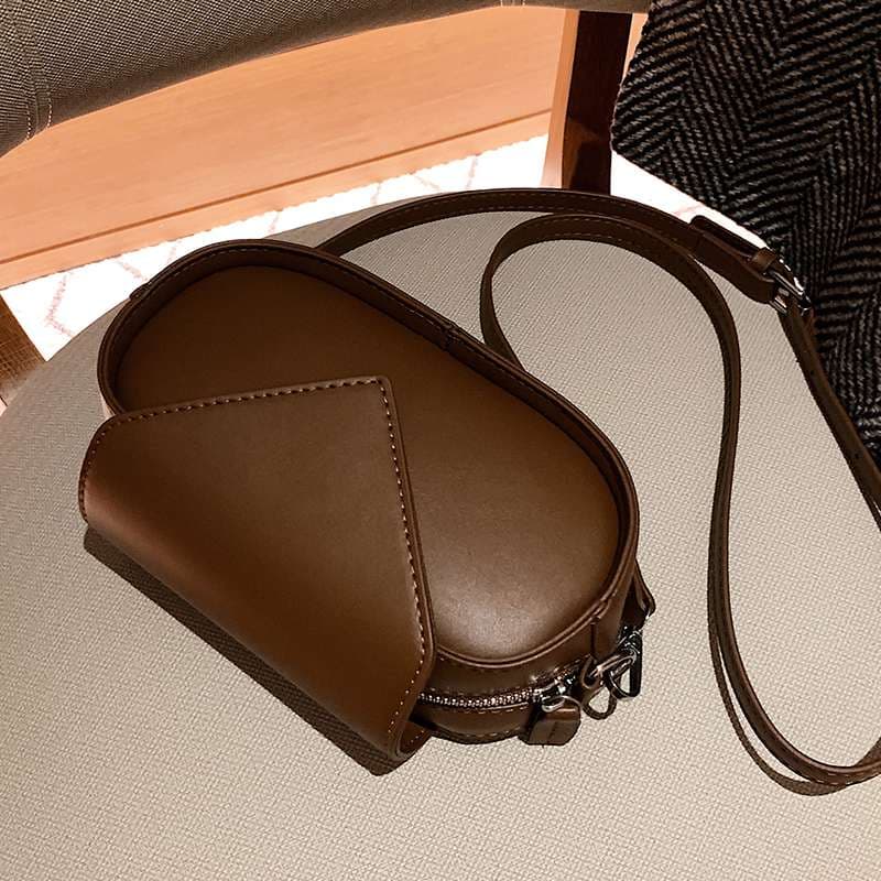 モード系ファッション レトロモダン レザーサドルバッグ
