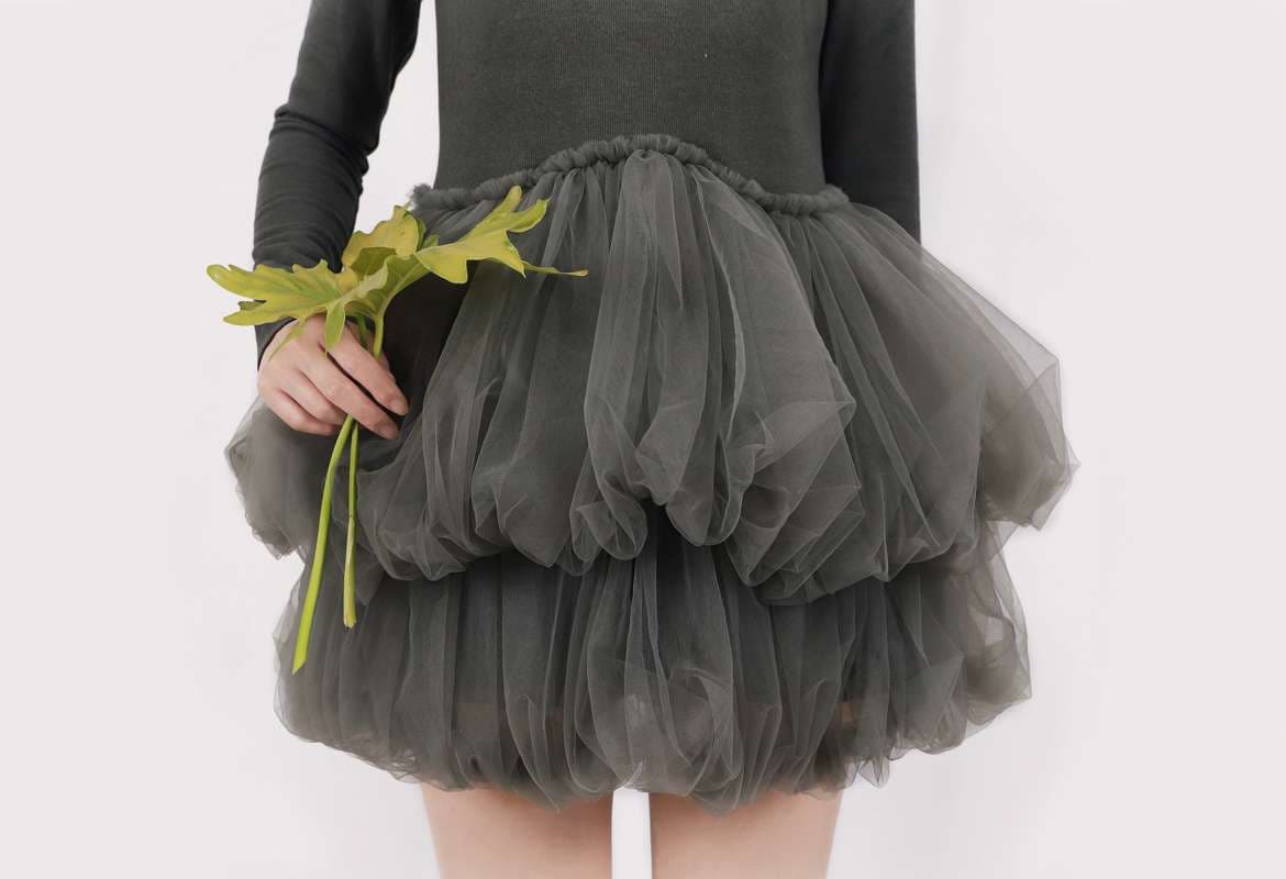 モード系ファッション エコシックなチュール2段バルーンワンピース