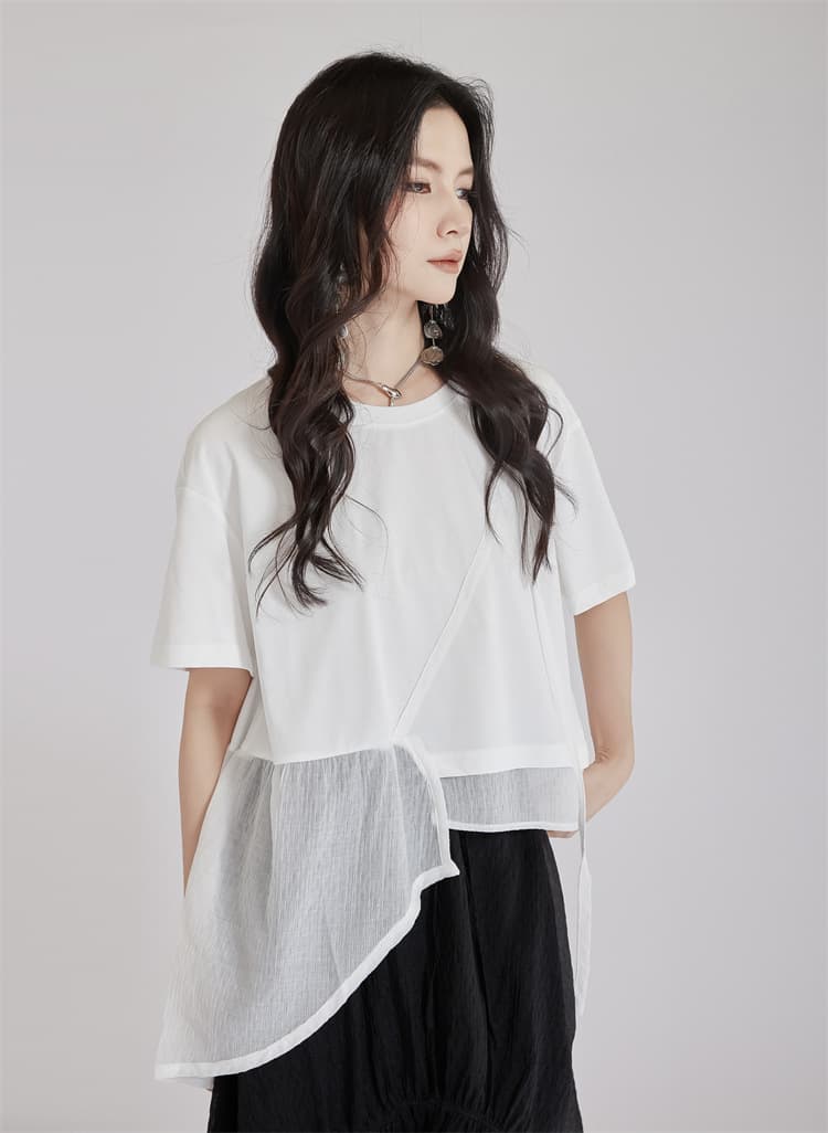モード系 高見えアシンメトリーデザインTシャツ｜骨格ストレートも着映え｜オフィスカジュアルにも