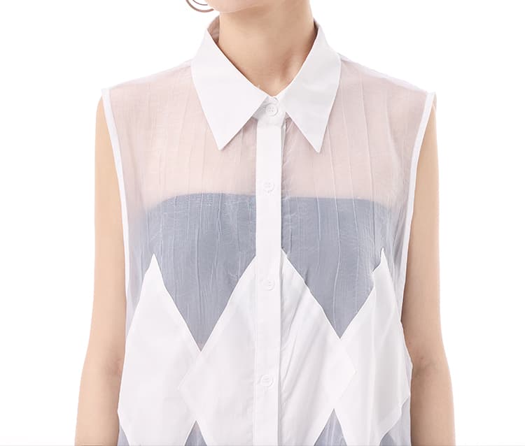 モード系 モード感溢れるシアーロングシャツ｜ノースリーブ・透け感・アシンメトリーデザイン・ホワイト／ブラック