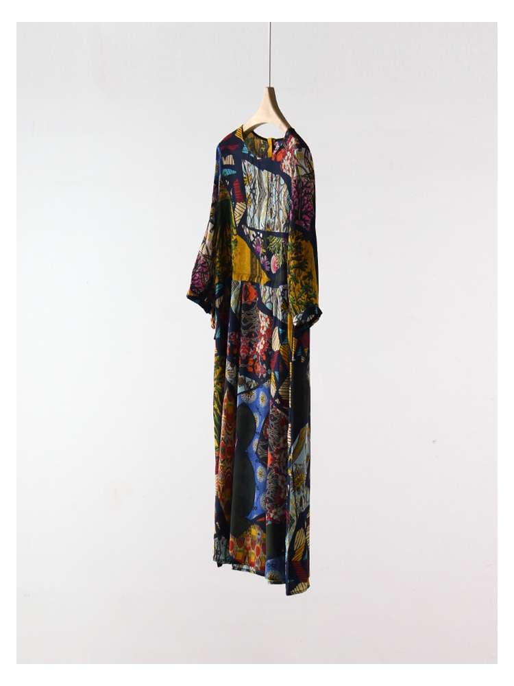 モード系ファッション 芸術的な幾何学模様と花柄のワンピース