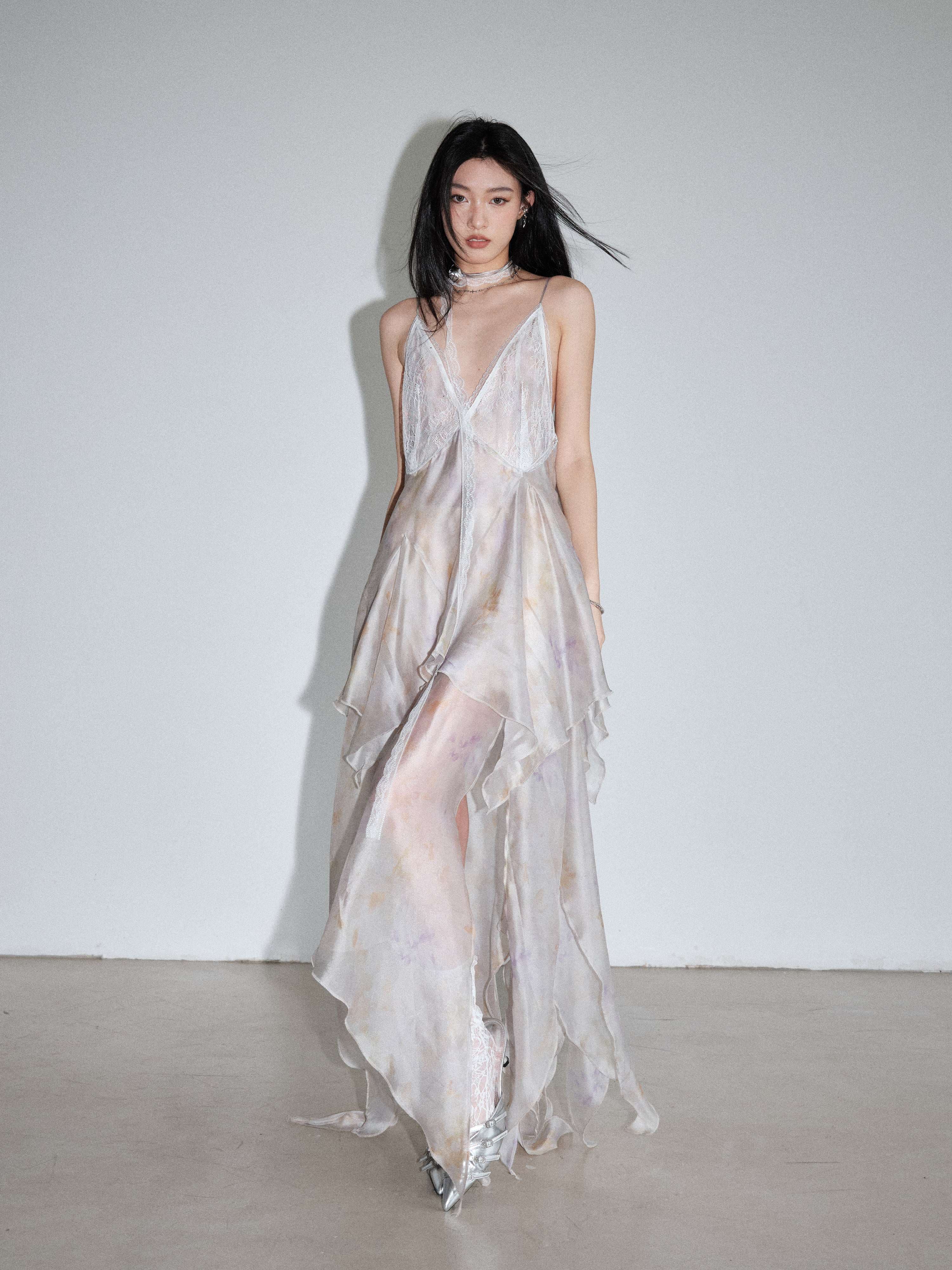 モード系ファッション エアリーシルエット シフォンレースドレス　パーティードレス