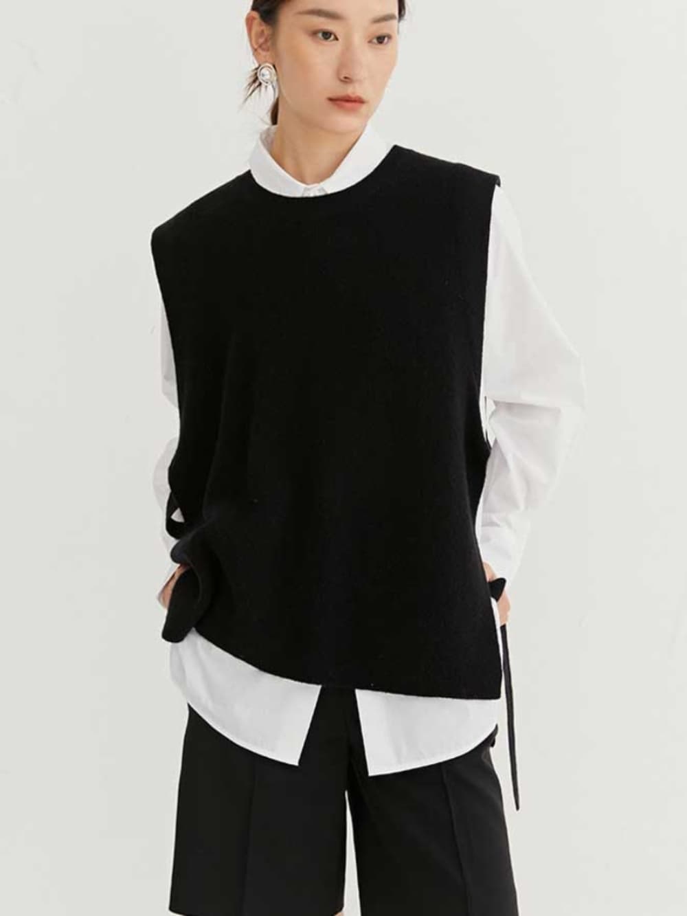 モード系ファッションアシンメトリーベスト付きモードシャツ