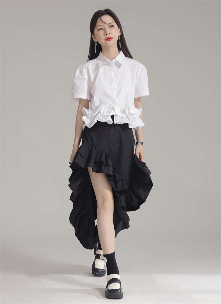 モード系ファッション 3Dフラワーモチーフシャツ｜ボリュームスリーブ｜モード＆エレガント