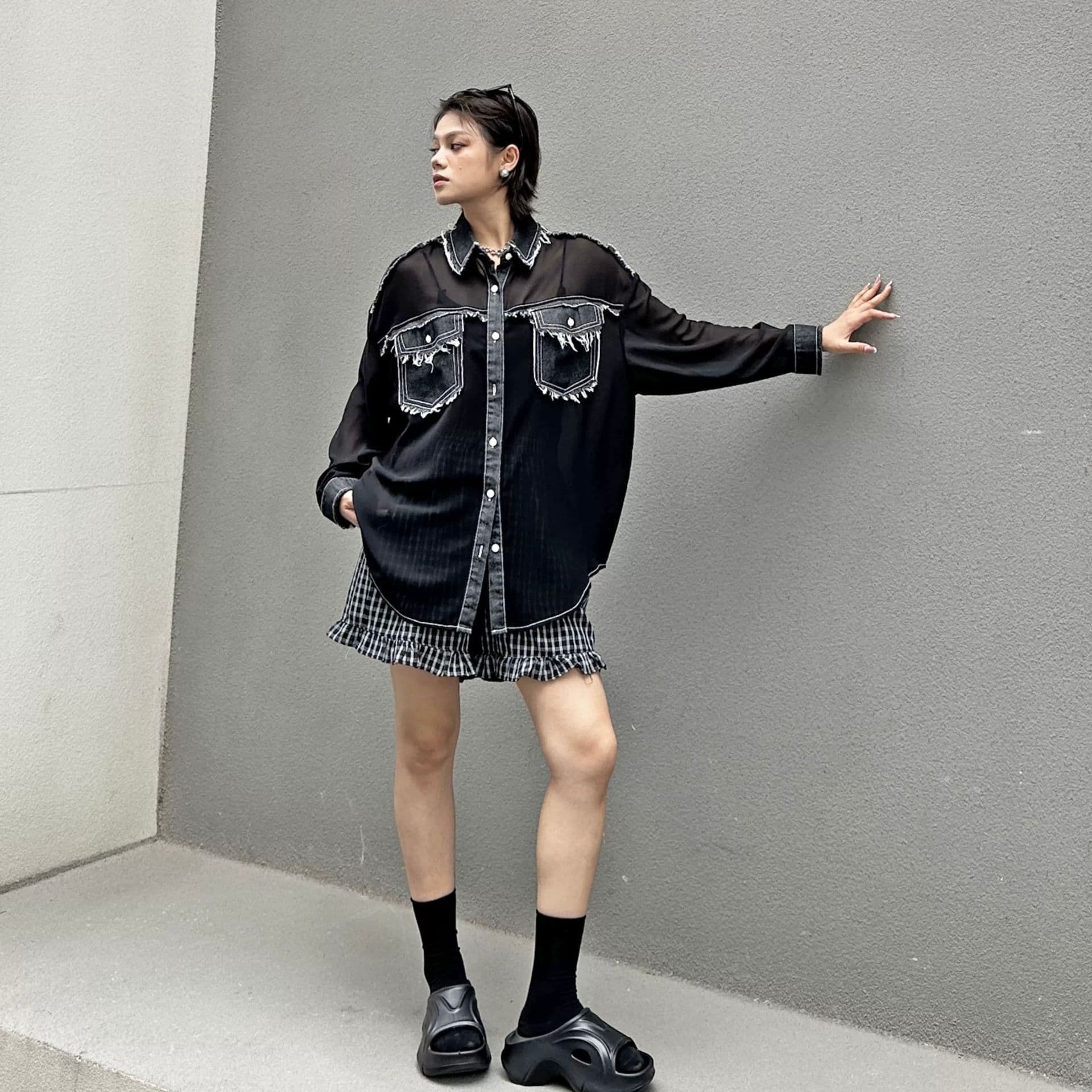 モード系ファッションデニム切替×透け感シアーシャツ(フリンジポケット付き)