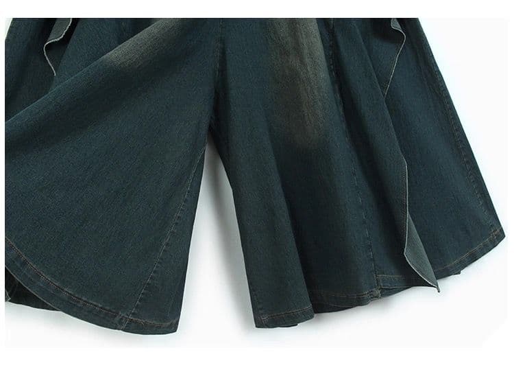モード系ファッション【体型カバーも叶う】デニム風フリルワイドパンツ《スカート見え/裾フリル付き》