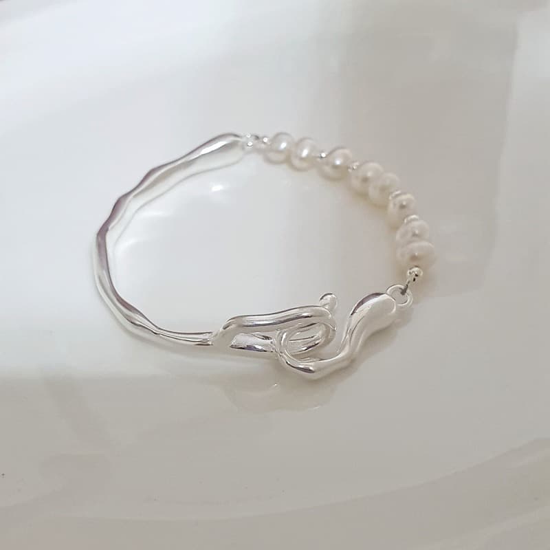 モード系 【高見え】アシンメトリー×パールブレスレット
